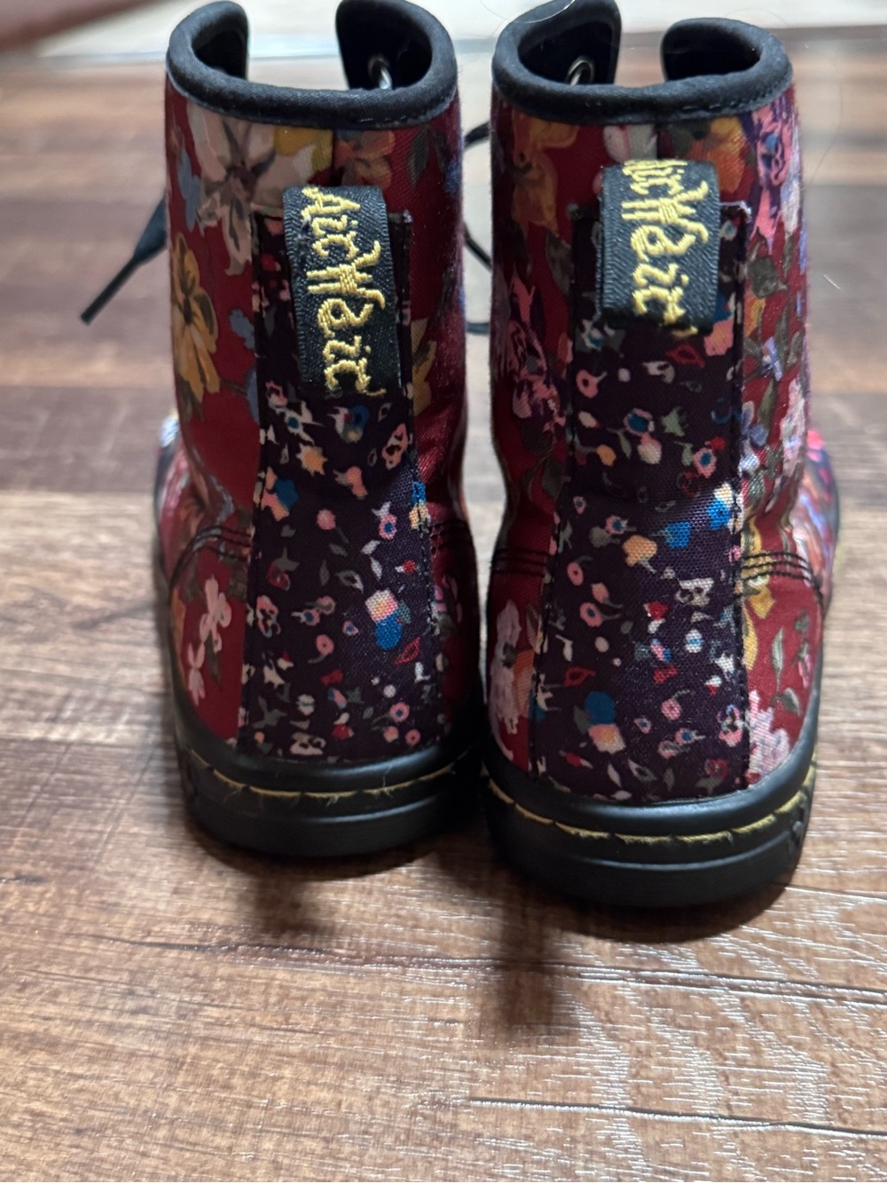 Dr. Martens Shoreditch Canvas Floral Patchwork Boots 8 - Picture 6 of 7